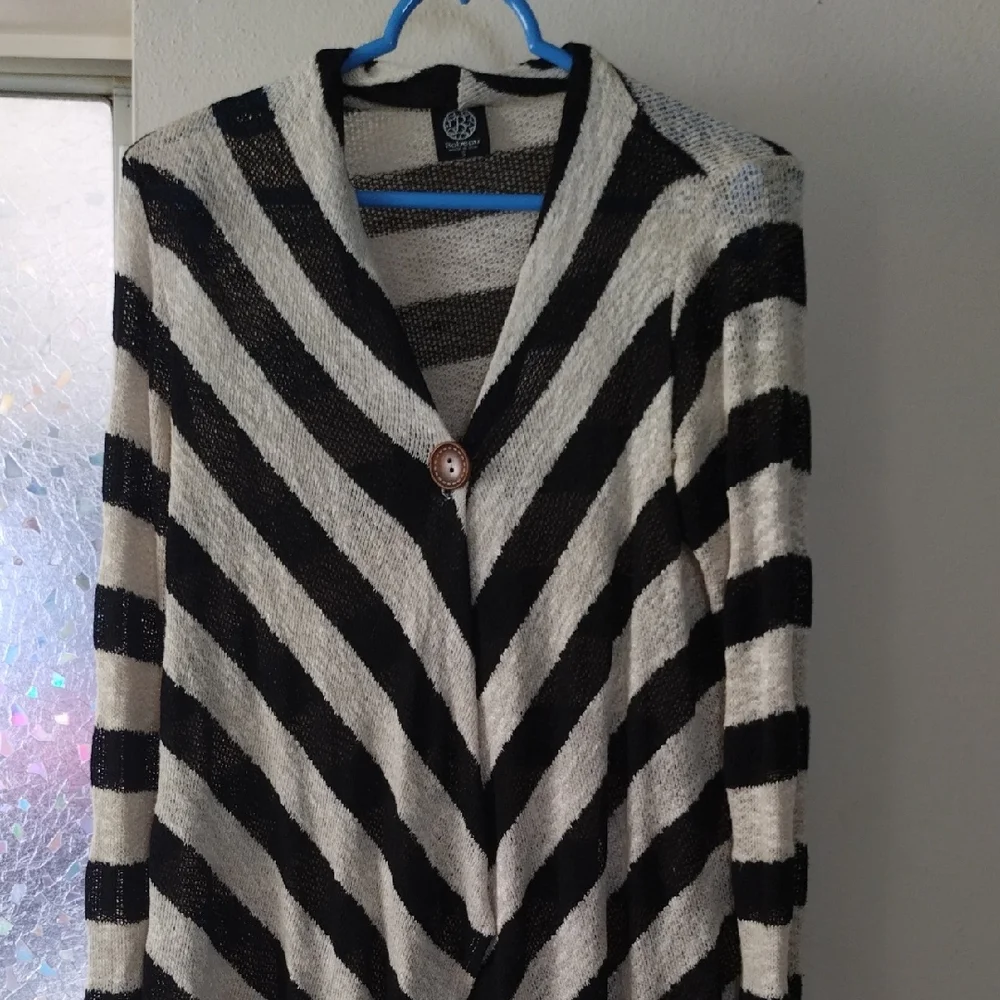 Bobeau Black and Cream Striped Cardigan - Picture 13 of 16